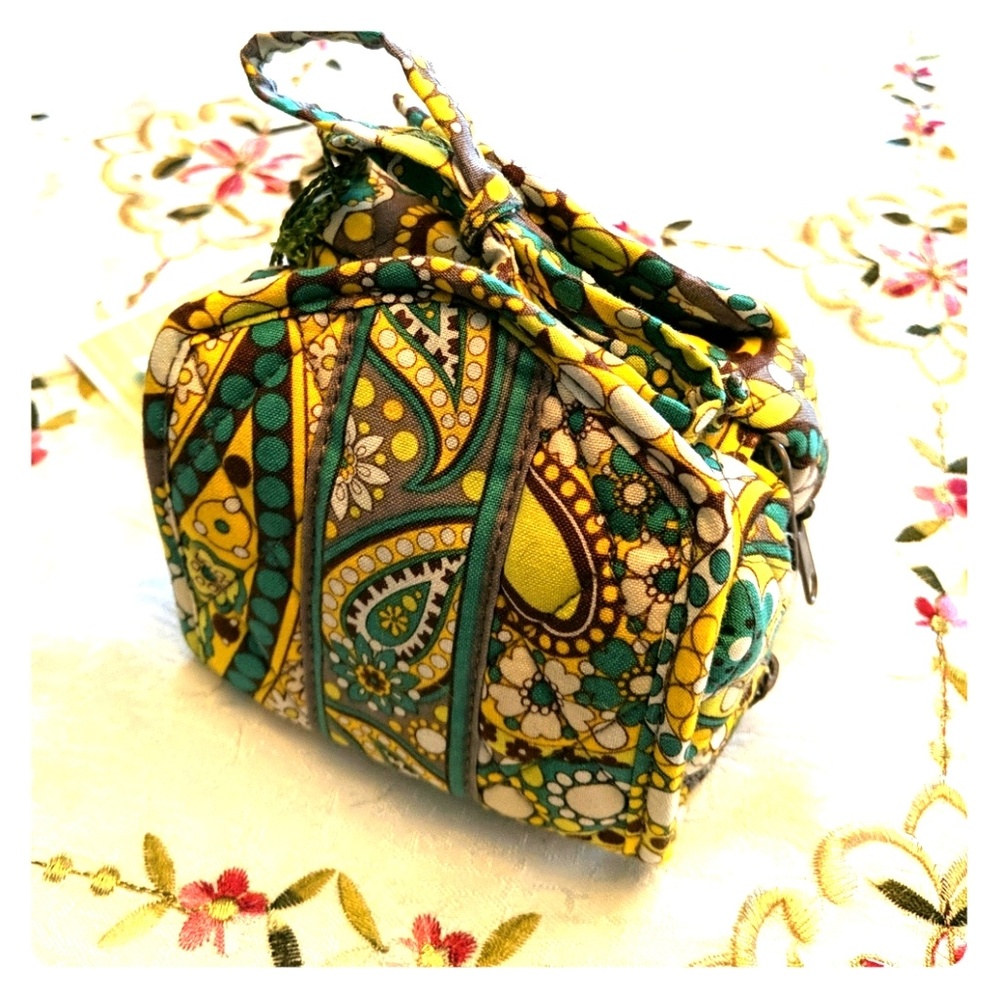 NWT Vera Bradley Paisley Jewelry Roll